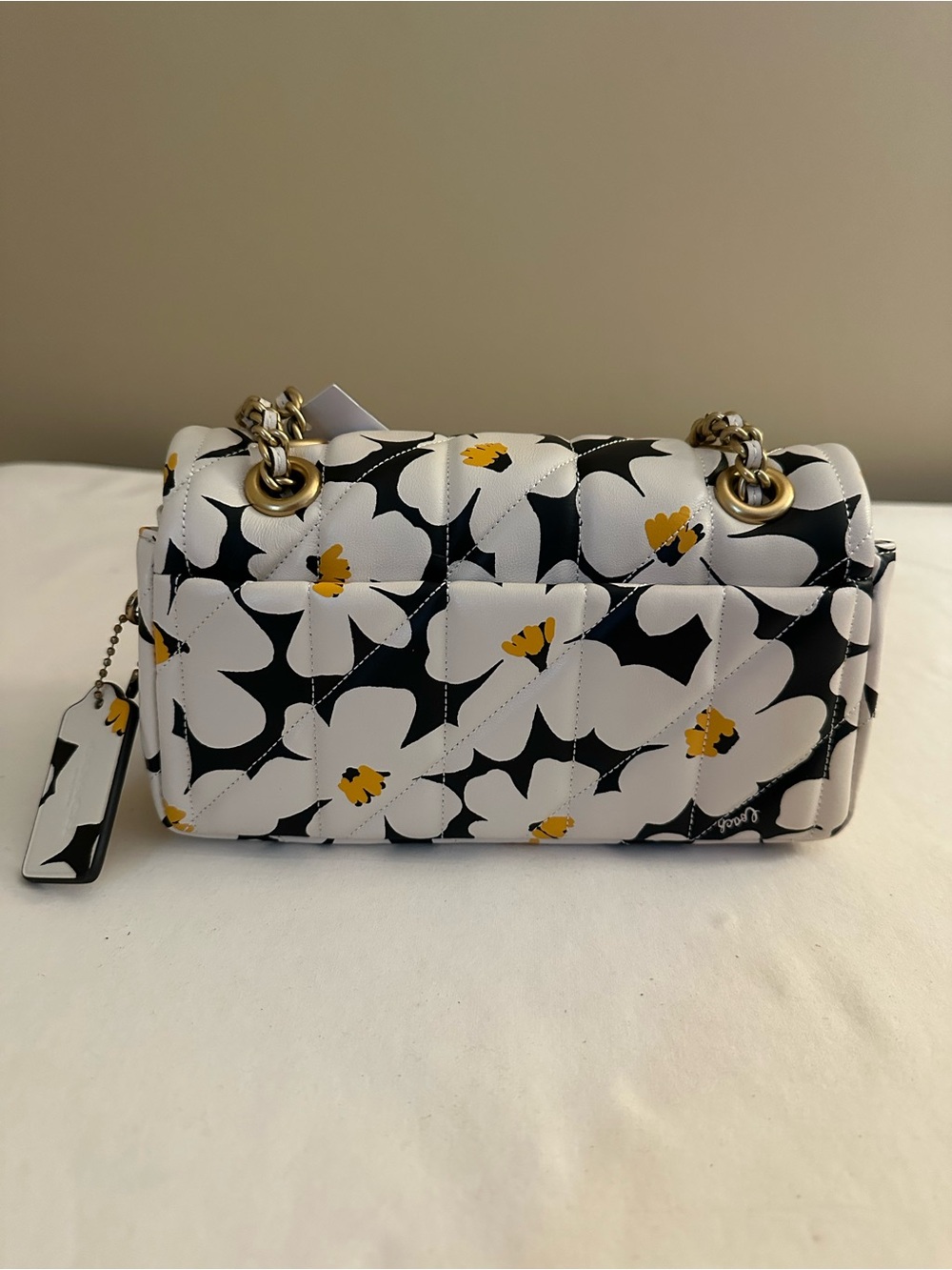 Coach Quilted Tabby 20 Floral Shoulder Bag in White, Black & Yellow - Picture 2 of 6